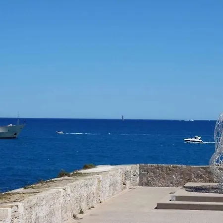 Centre-mer-veille Ville Αντίμπ